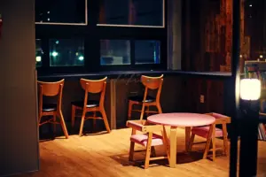 따뜻한 원목 감성의 프리미엄 키즈카페